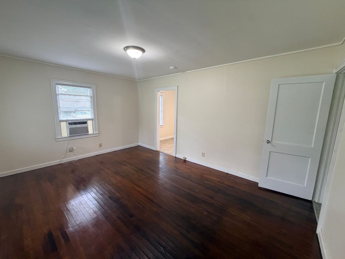 Valdosta House: 1701 N Troup Street*