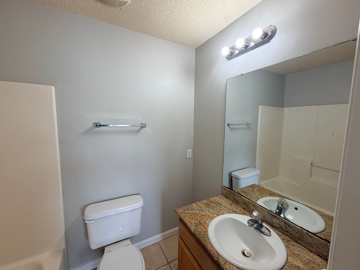 Valdosta Apartment: 1531 Woodard St. * - 375 - D5