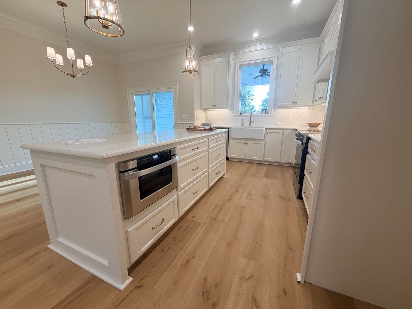Lake Park House: 5635 Schoolhouse Pond Rd. *