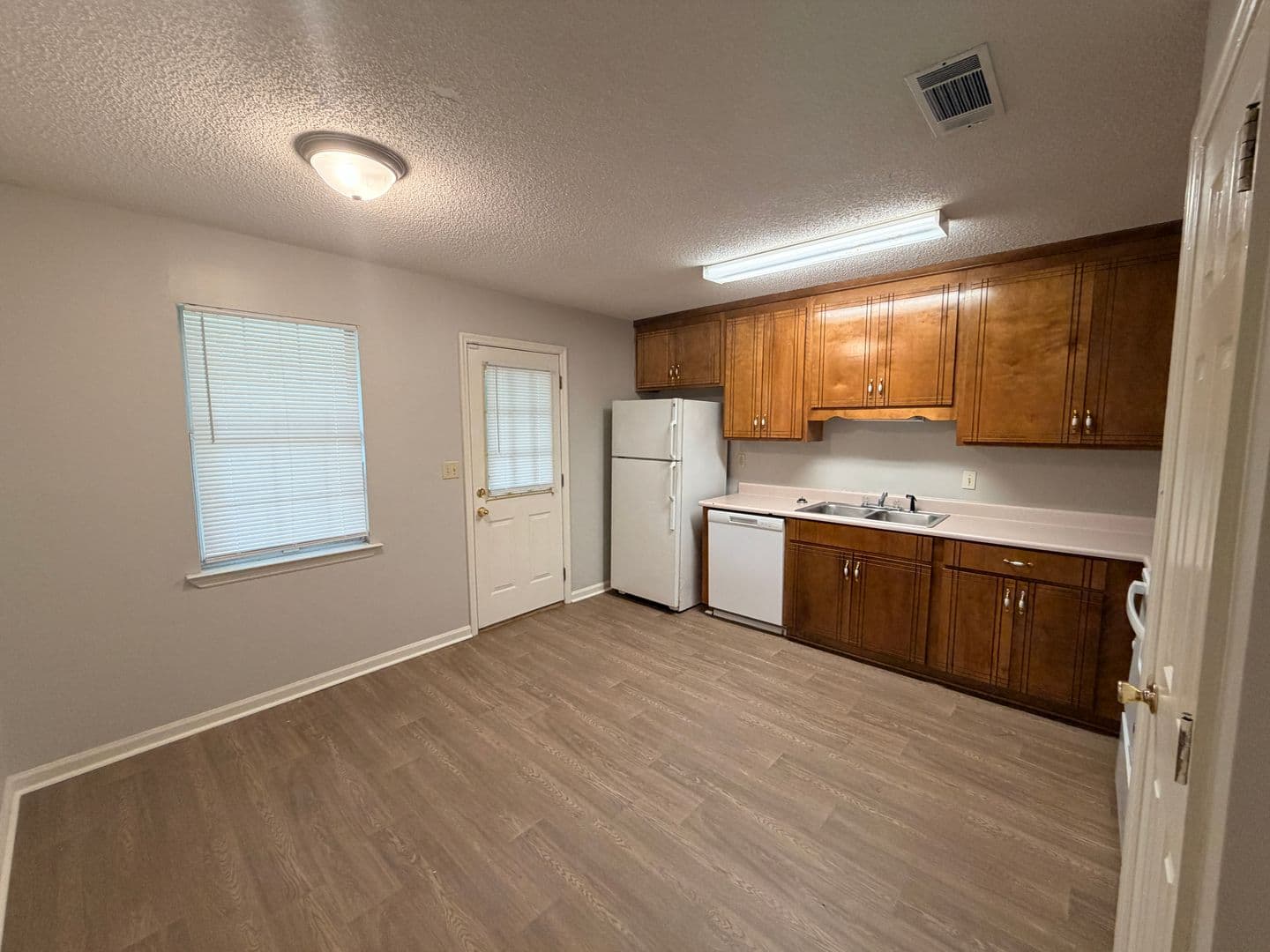 Valdosta Apartment: 2127-A Houston Ave.
