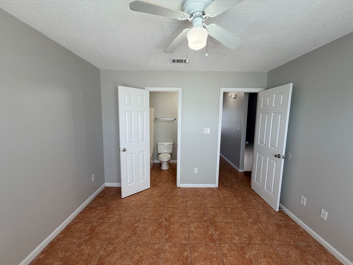 Valdosta Apartment: 1531 Woodard St. * - 372 - D2