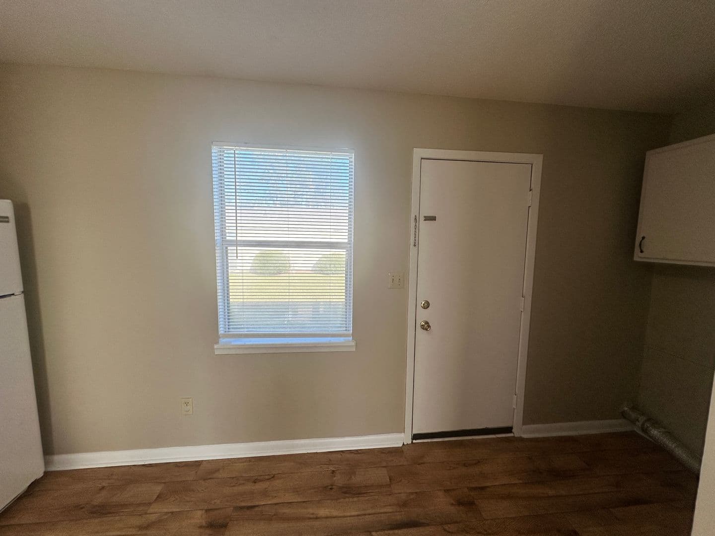 Hahira Apartment: 509 E. Main St. * - 911 - D