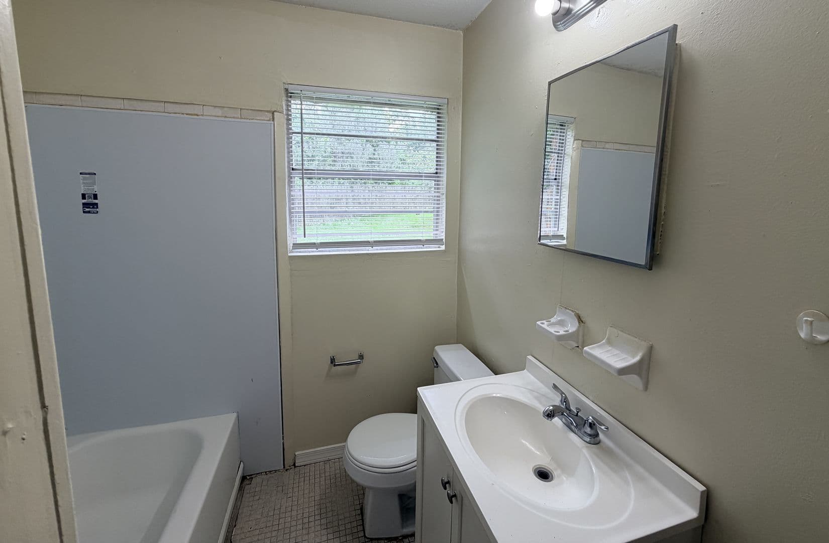 Valdosta Apartment: 104 Lankford Circle