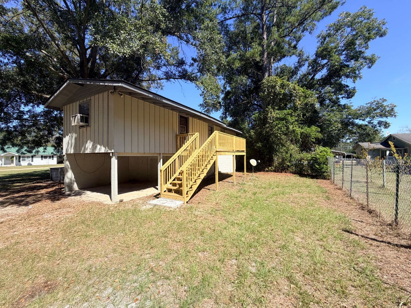 Valdosta House: 2150 1/2 Winston Ave