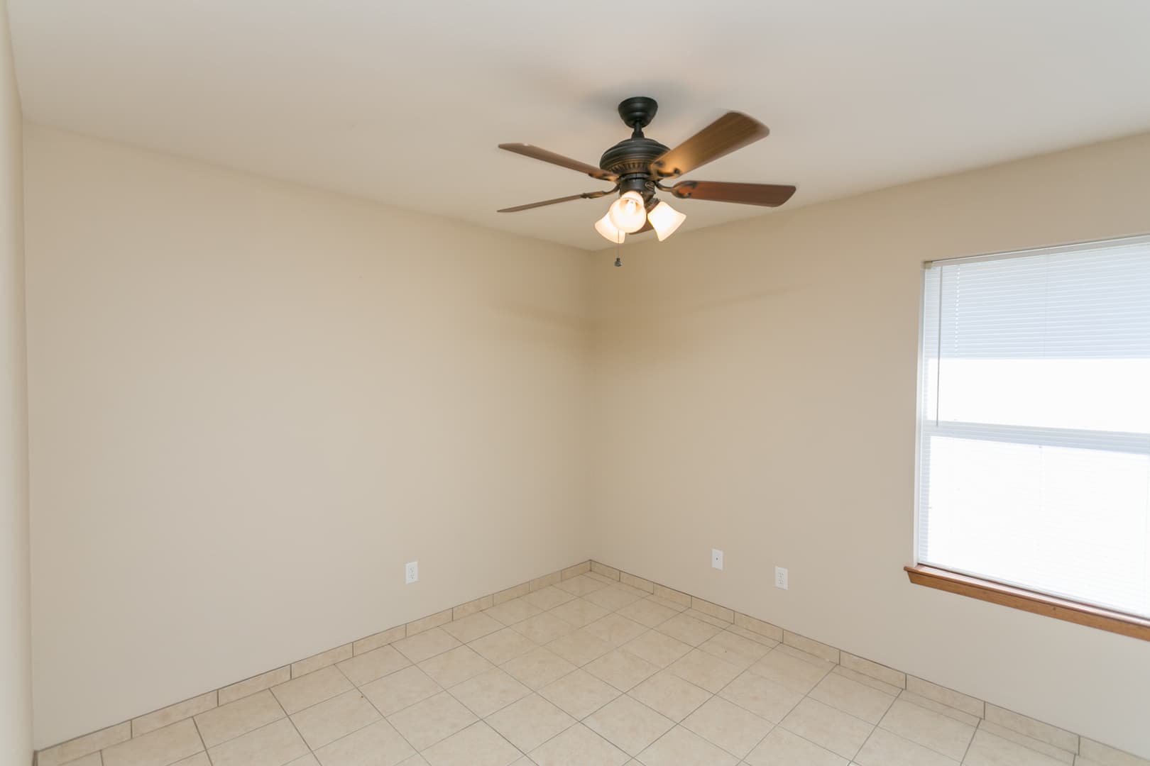 Lindale Apartment: 16111 Rolling Meadows Dr.