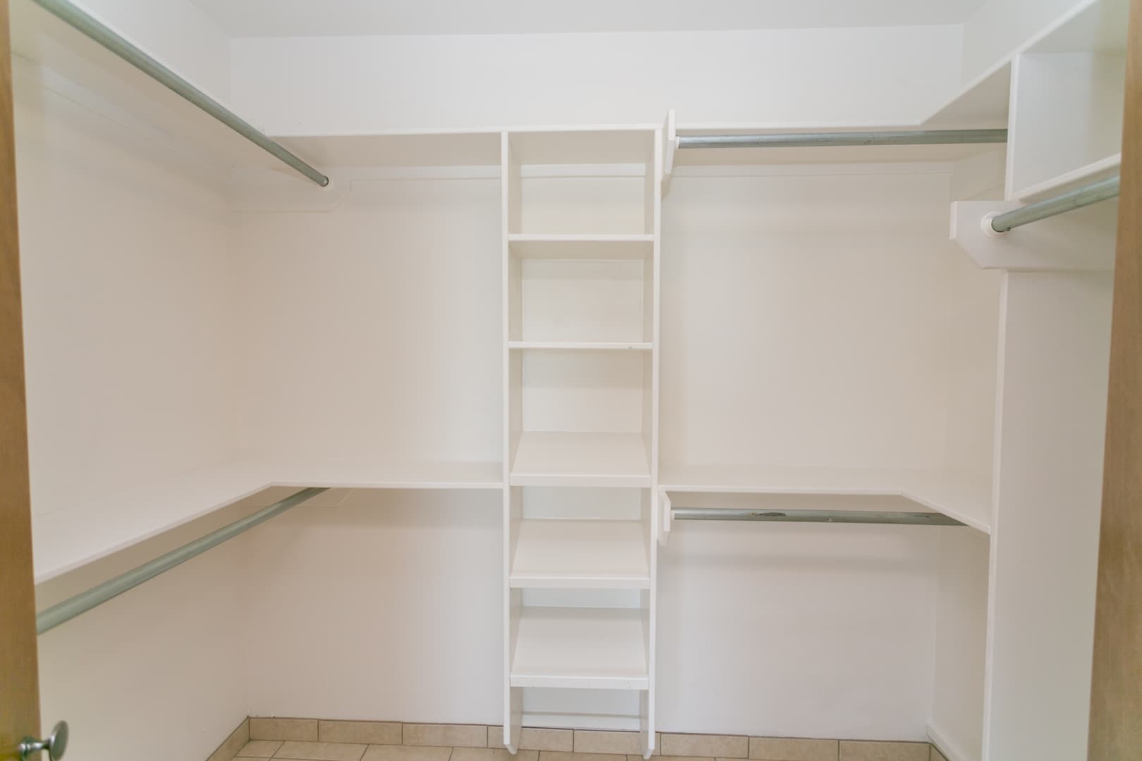 Lindale Apartment: 16111 Rolling Meadows Dr.
