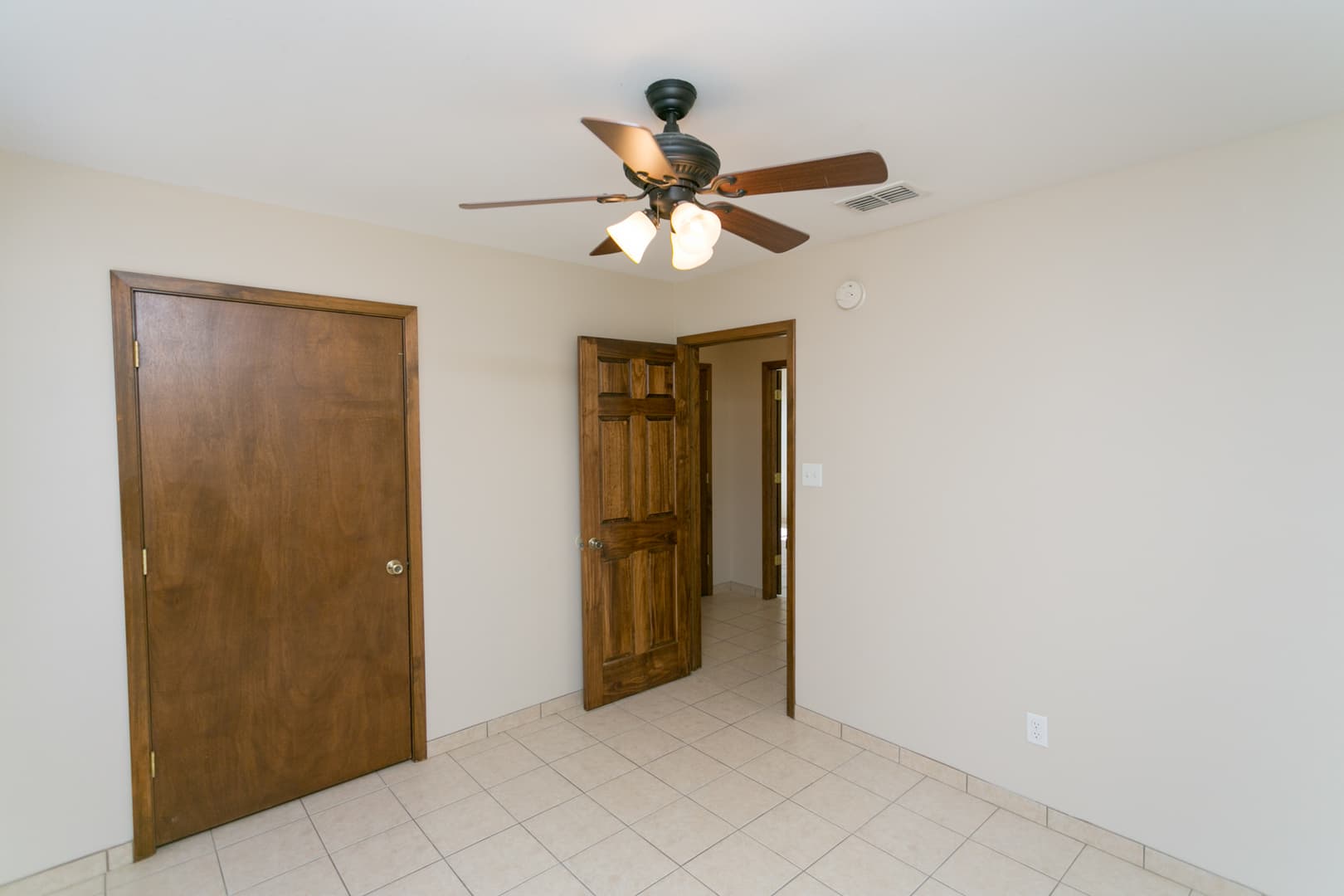 Lindale Apartment: 16111 Rolling Meadows Dr.