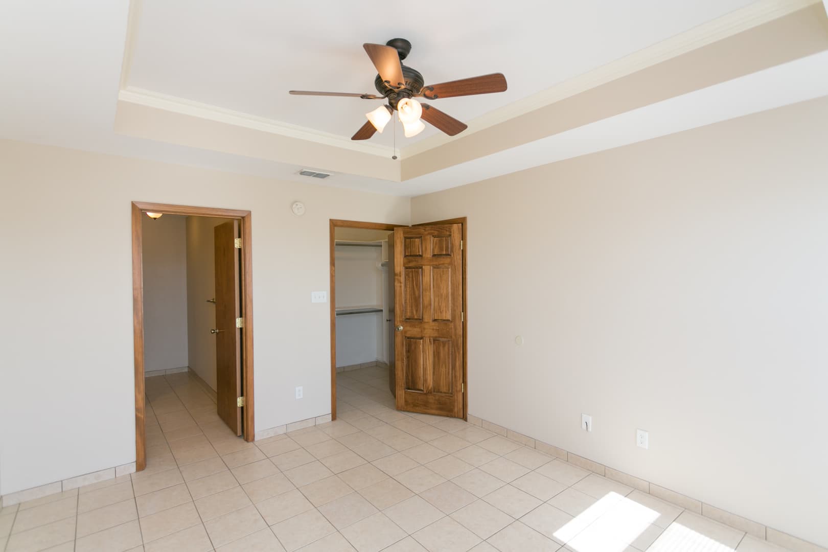 Lindale Apartment: 16111 Rolling Meadows Dr.