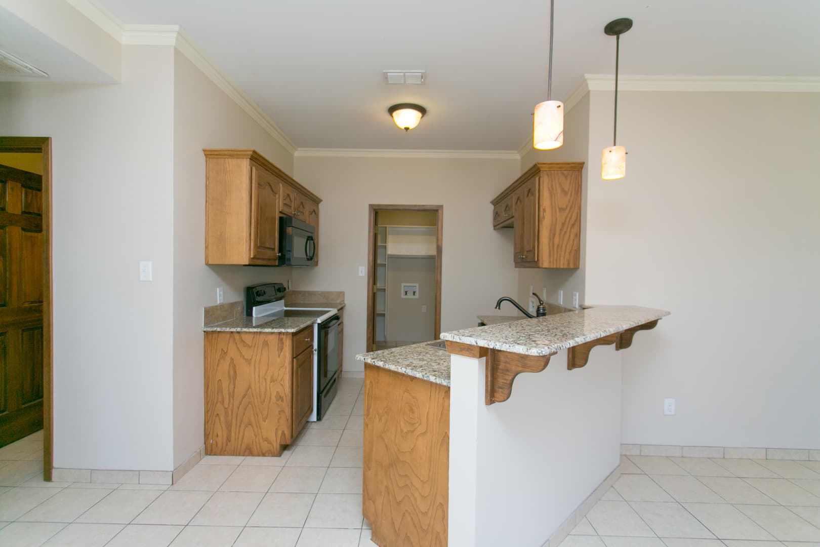 Lindale Apartment: 16111 Rolling Meadows Dr.