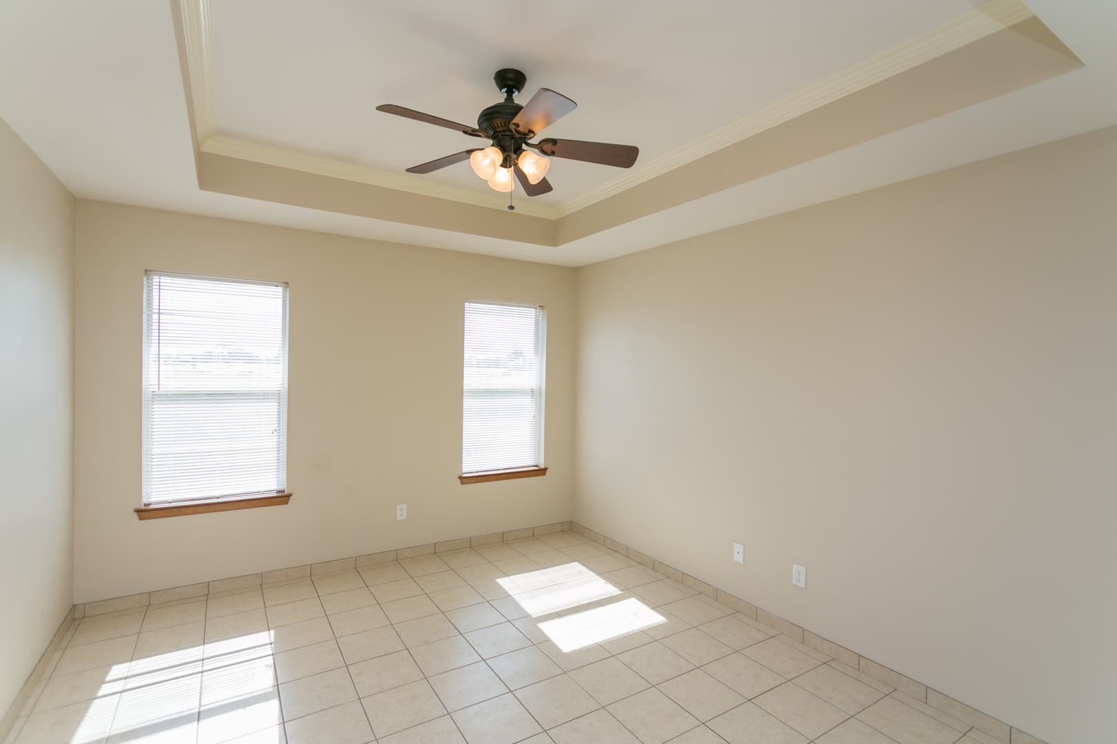 Lindale Apartment: 16111 Rolling Meadows Dr.