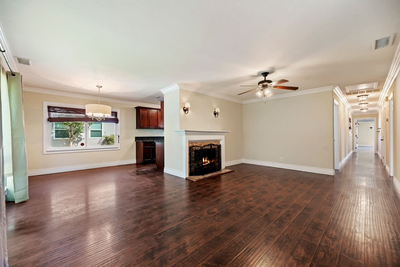 Riverside House: 4570 Emerson Street