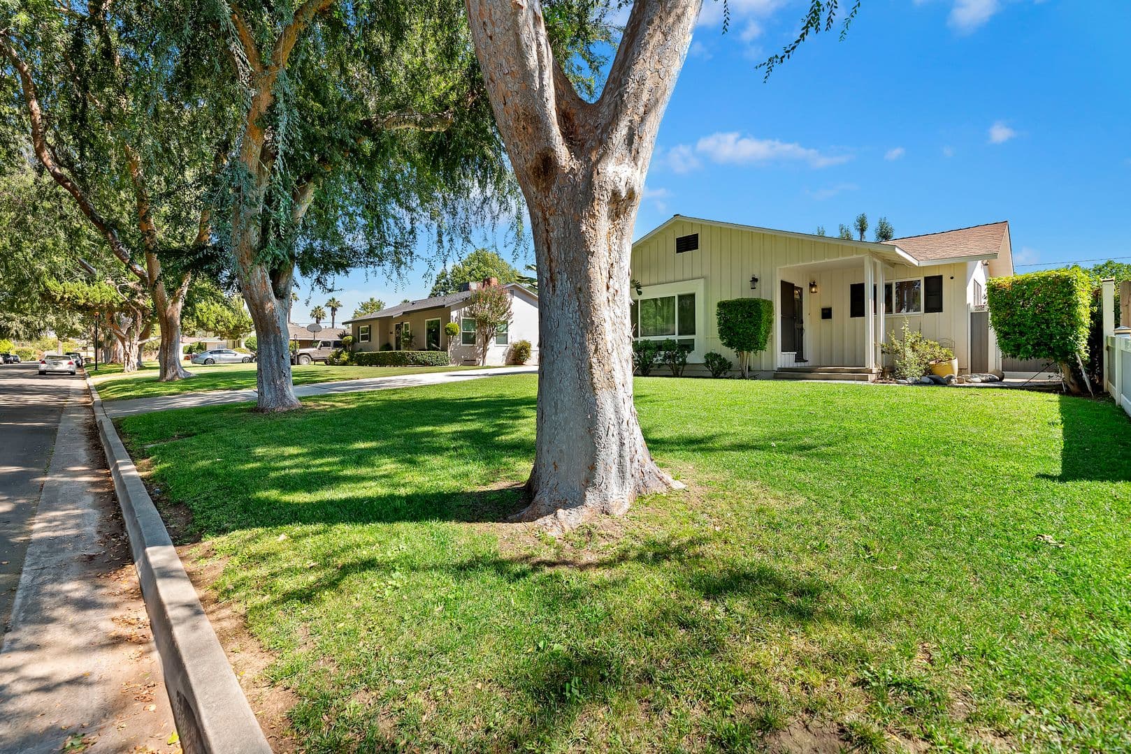 Riverside House: 4570 Emerson Street