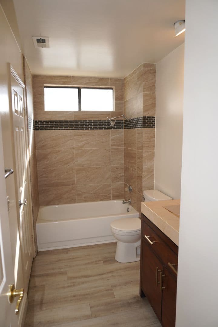 Moreno Valley House: 10386 Meadow Creek Dr