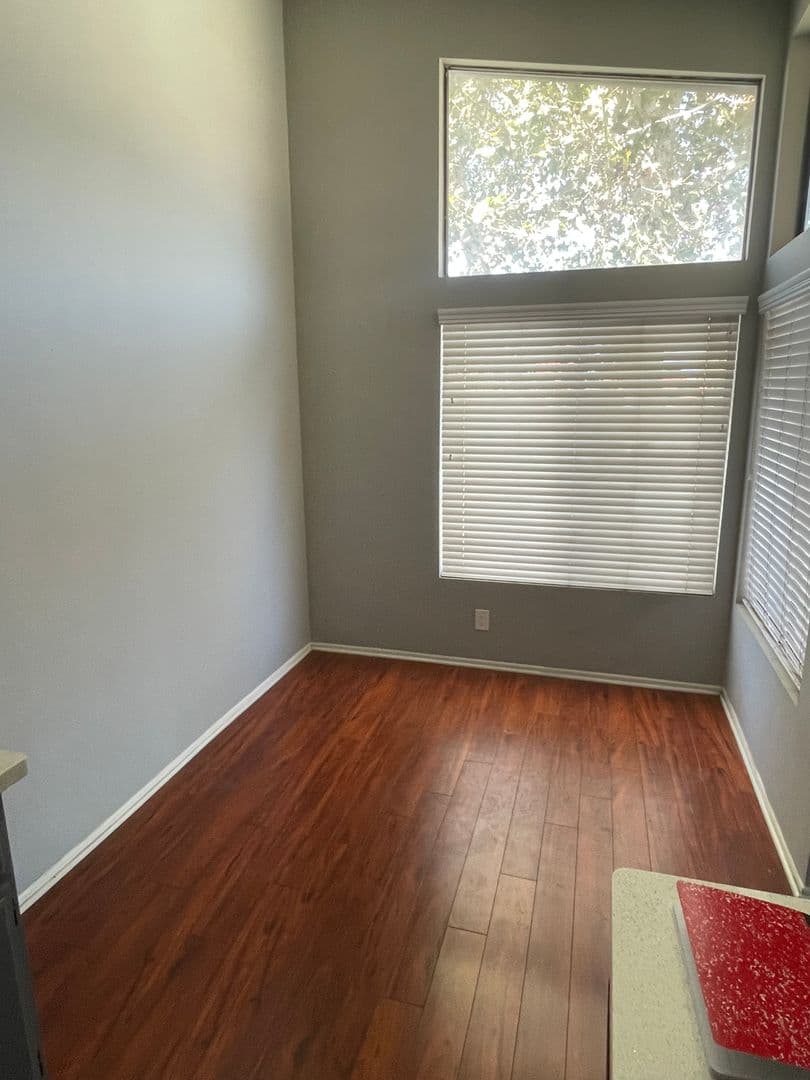 Colton Condo: 1150 S. Meadow Lane #8