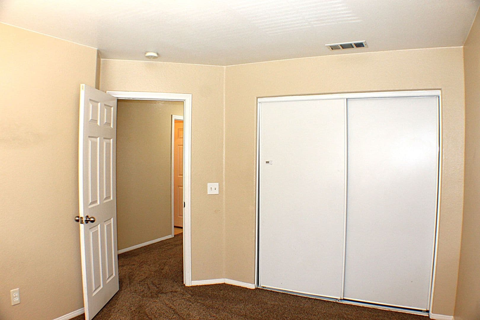Moreno Valley House: 26836 Calle Luna