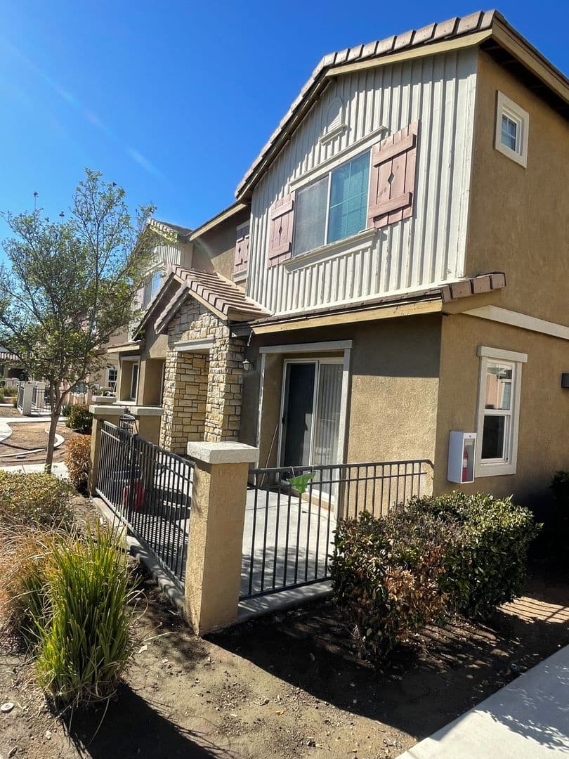 Moreno Valley House: 15669 Lasselle #92
