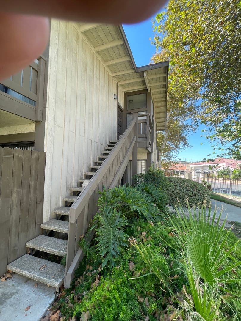 Colton Condo: 1150 S. Meadow Lane #8