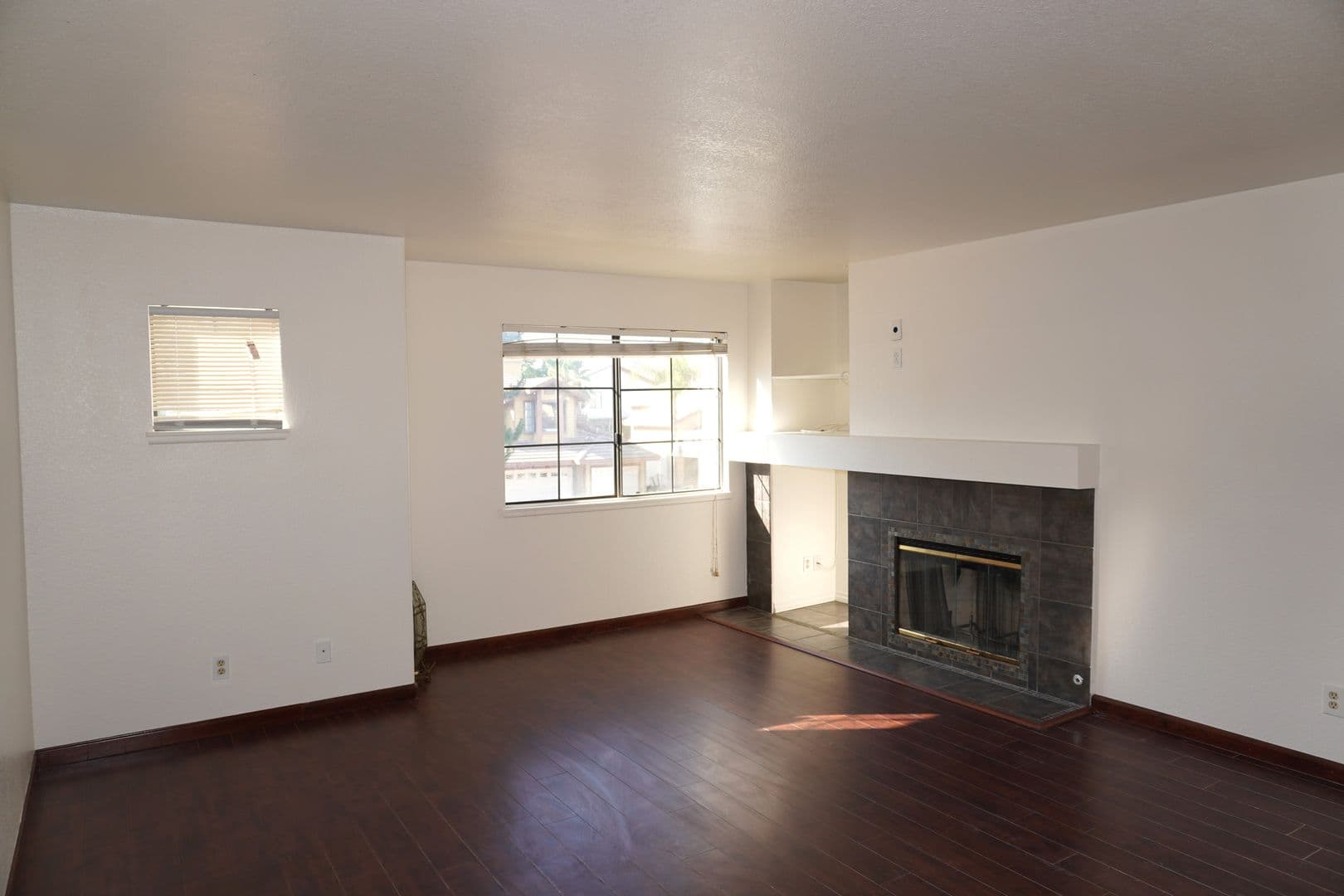 Moreno Valley House: 10386 Meadow Creek Dr