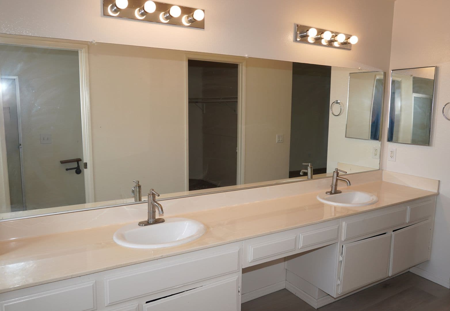 Moreno Valley House: 23848 Bouquet Canyon Pl