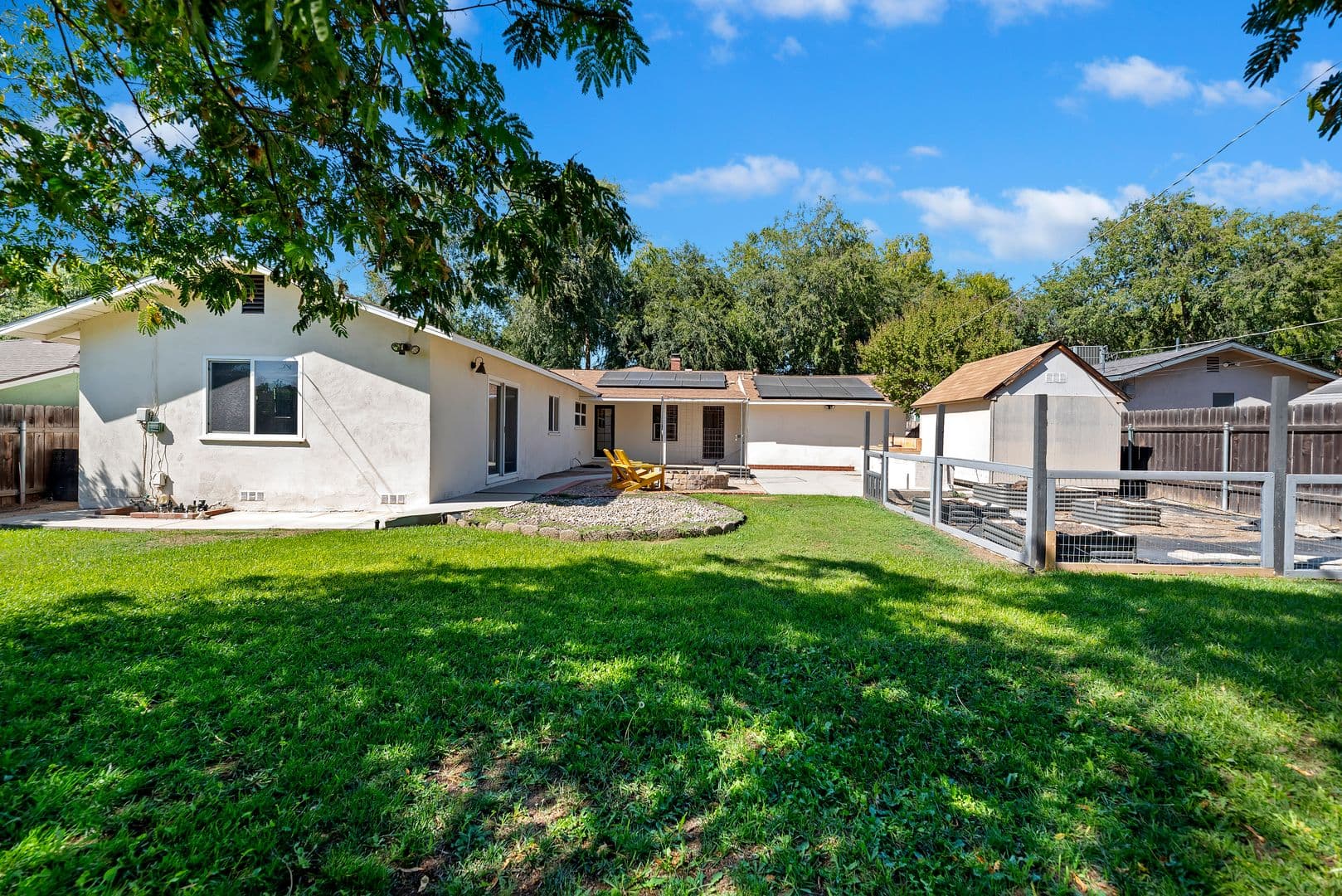 Riverside House: 4570 Emerson Street