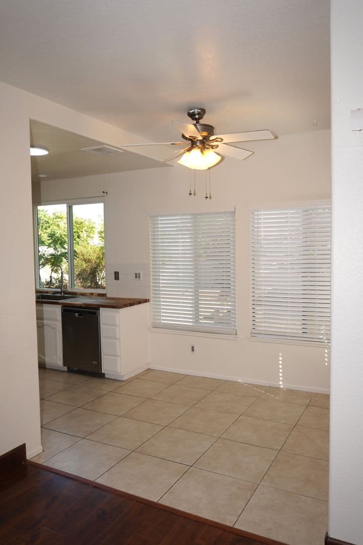 Moreno Valley House: 10386 Meadow Creek Dr