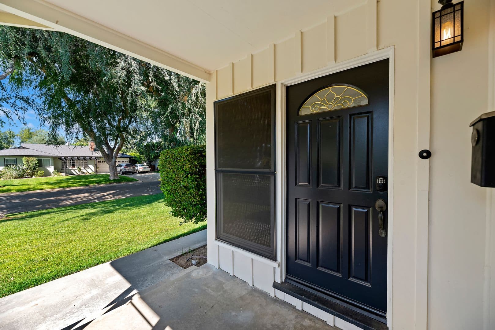 Riverside House: 4570 Emerson Street