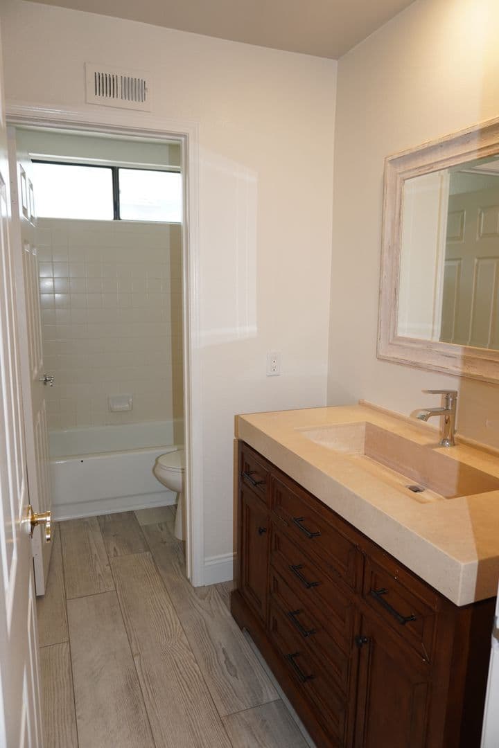 Moreno Valley House: 10386 Meadow Creek Dr