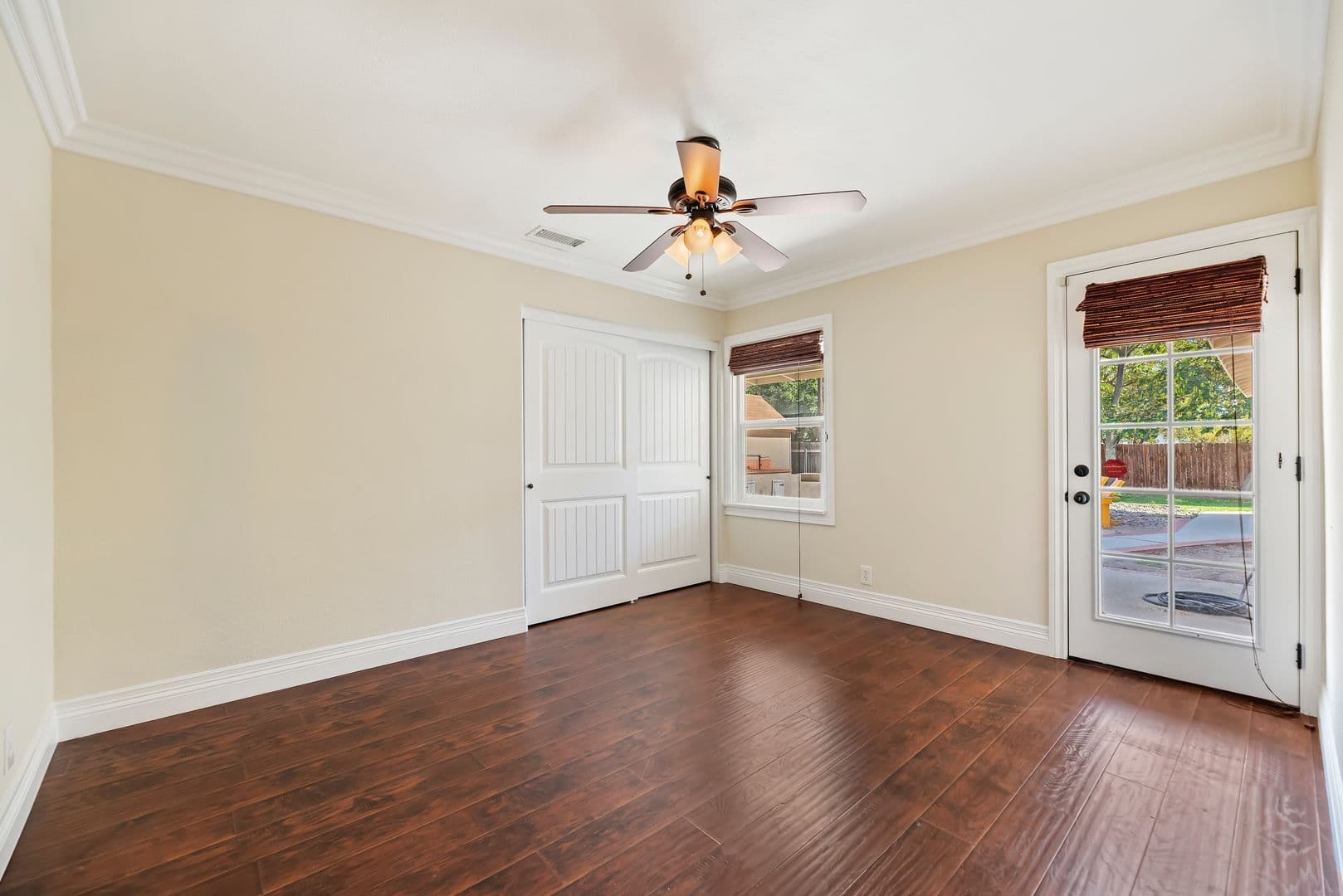 Riverside House: 4570 Emerson Street