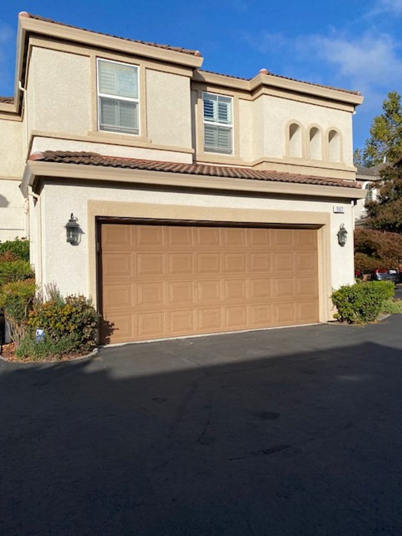 Fairfield House: 567 Abruzzi Court