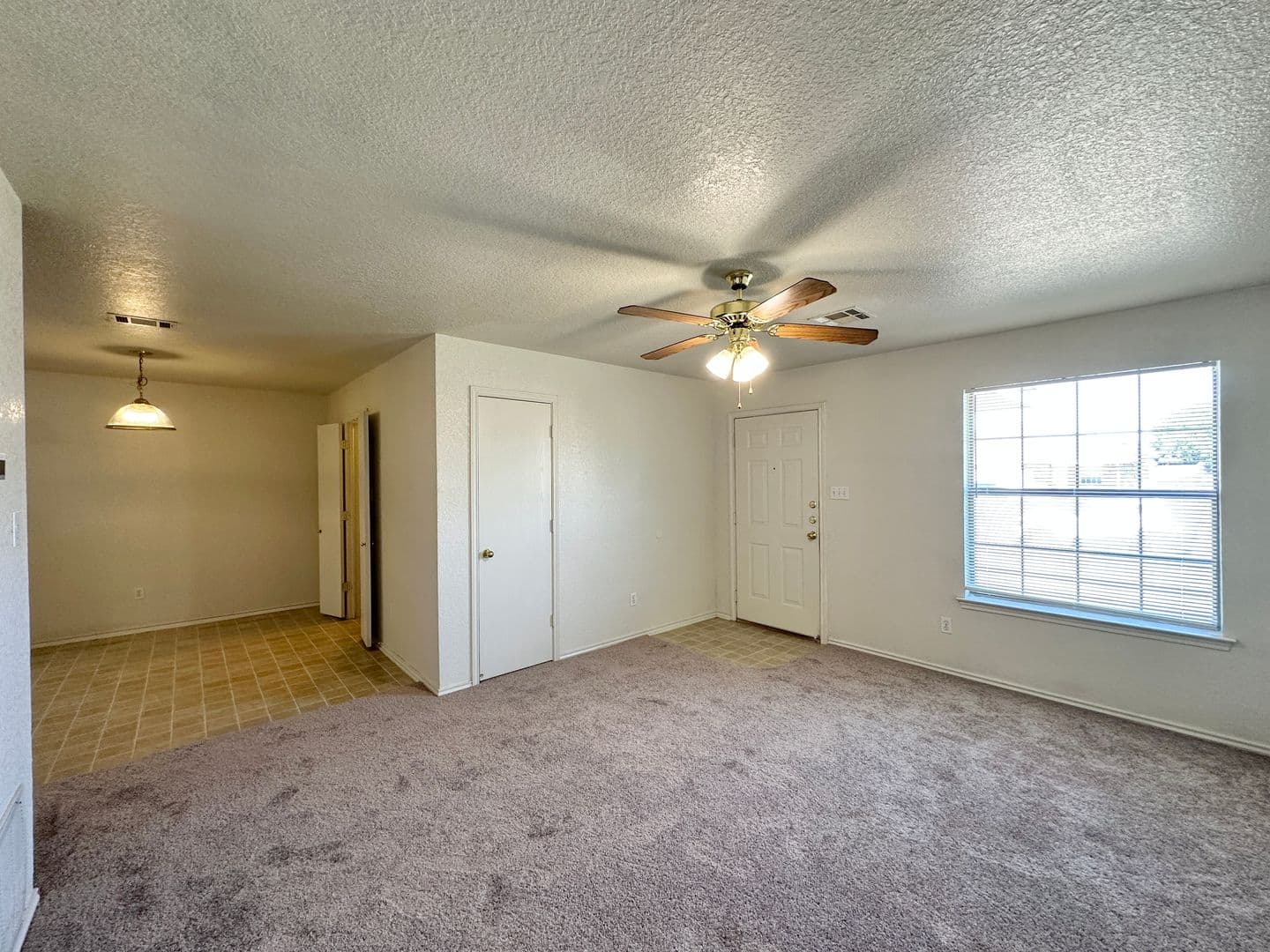 Killeen Multiplex: 2608 Alma Dr