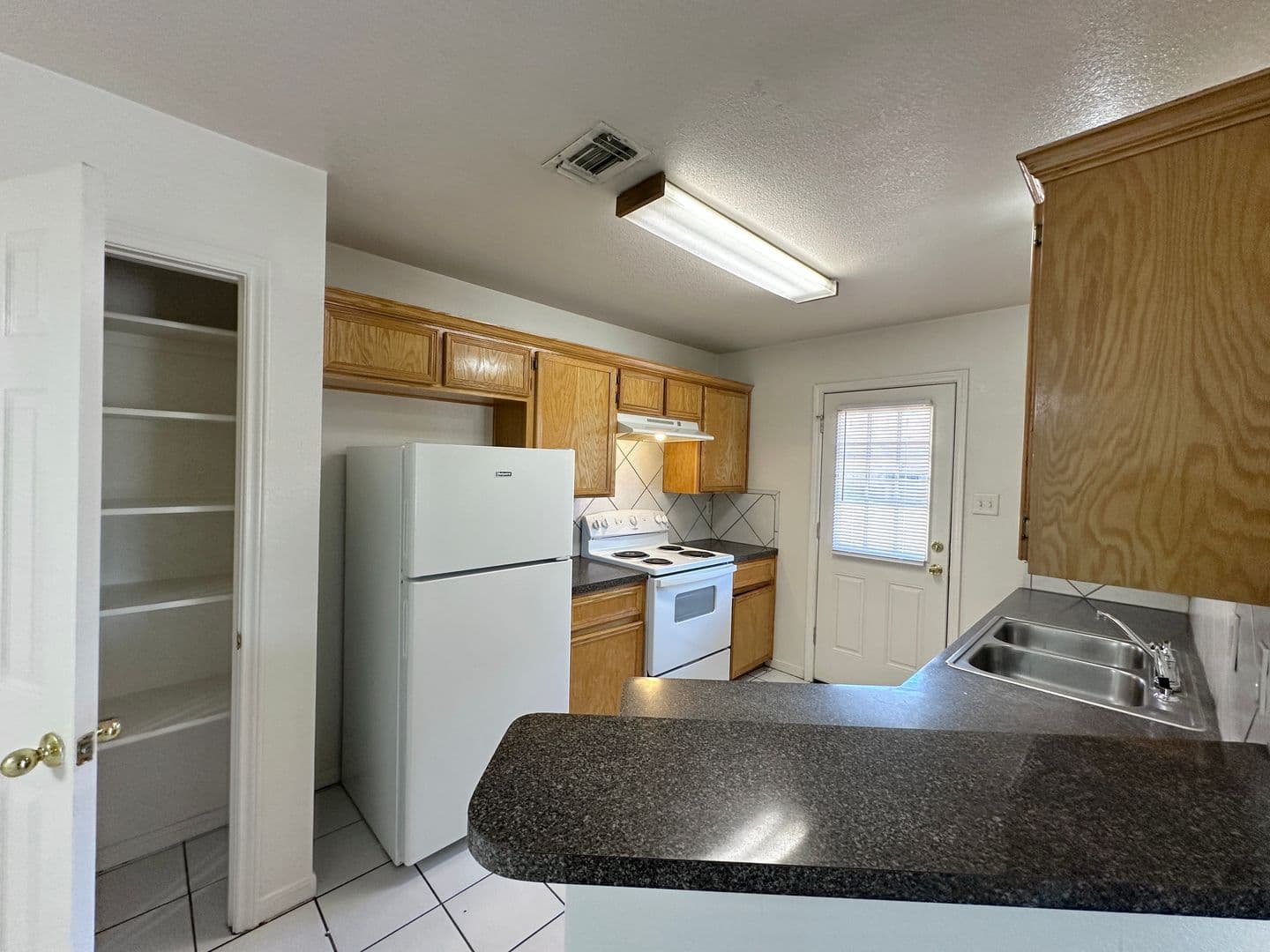 Killeen Multiplex: 3105 Dannen Court