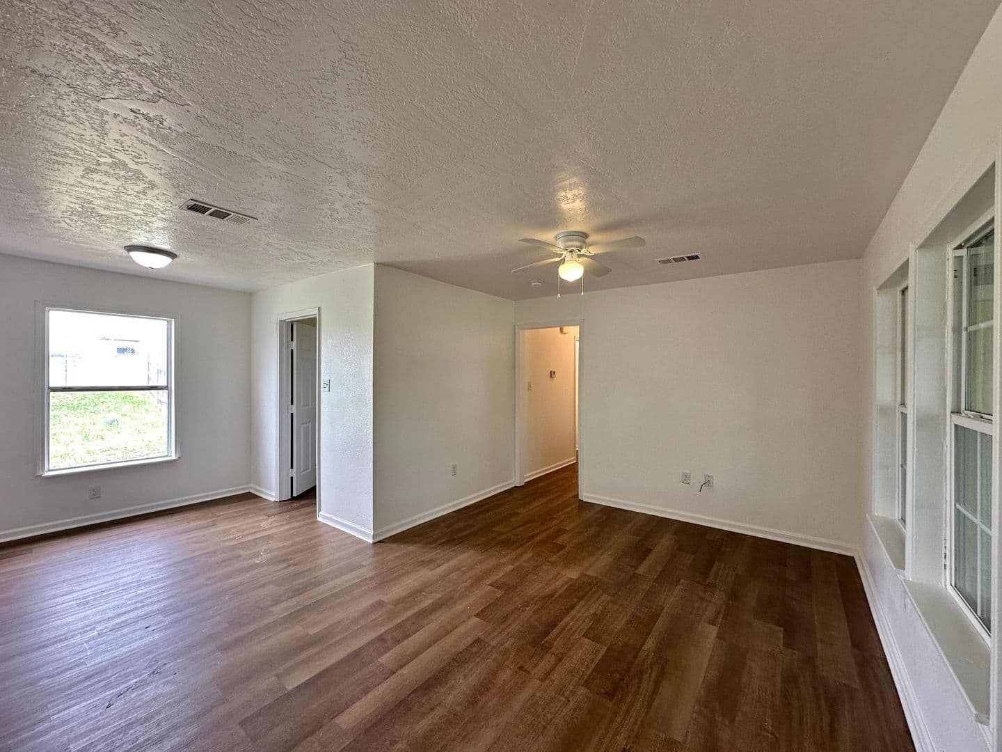 Killeen Multiplex: 1105/1107 Williamson Dr
