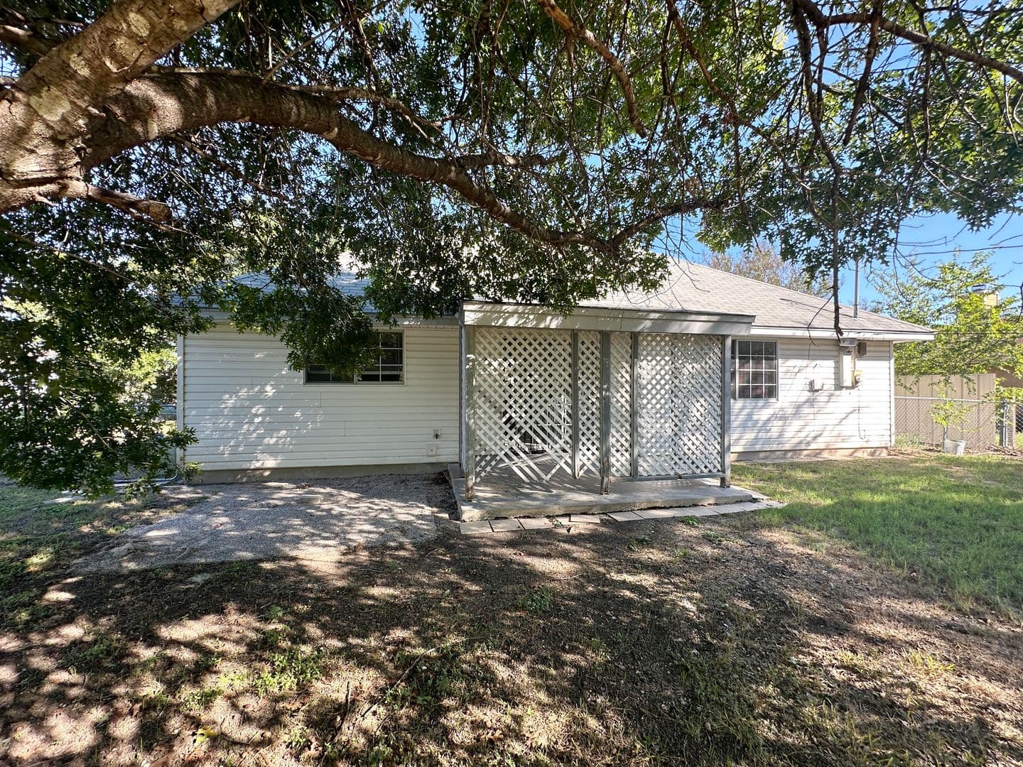 Killeen House: 2501 Magnum Cir