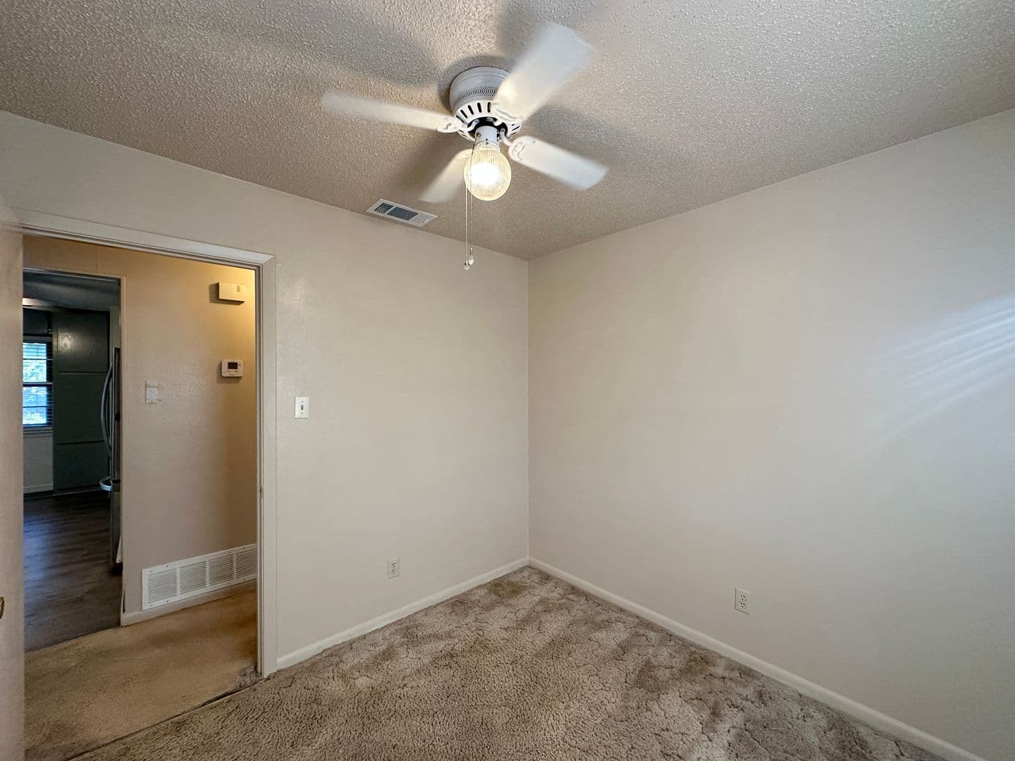 COPPERAS COVE House: 807 S 25TH