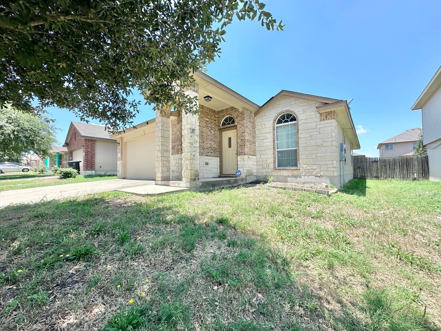 Killeen House: 5205 Lions Gate Lane