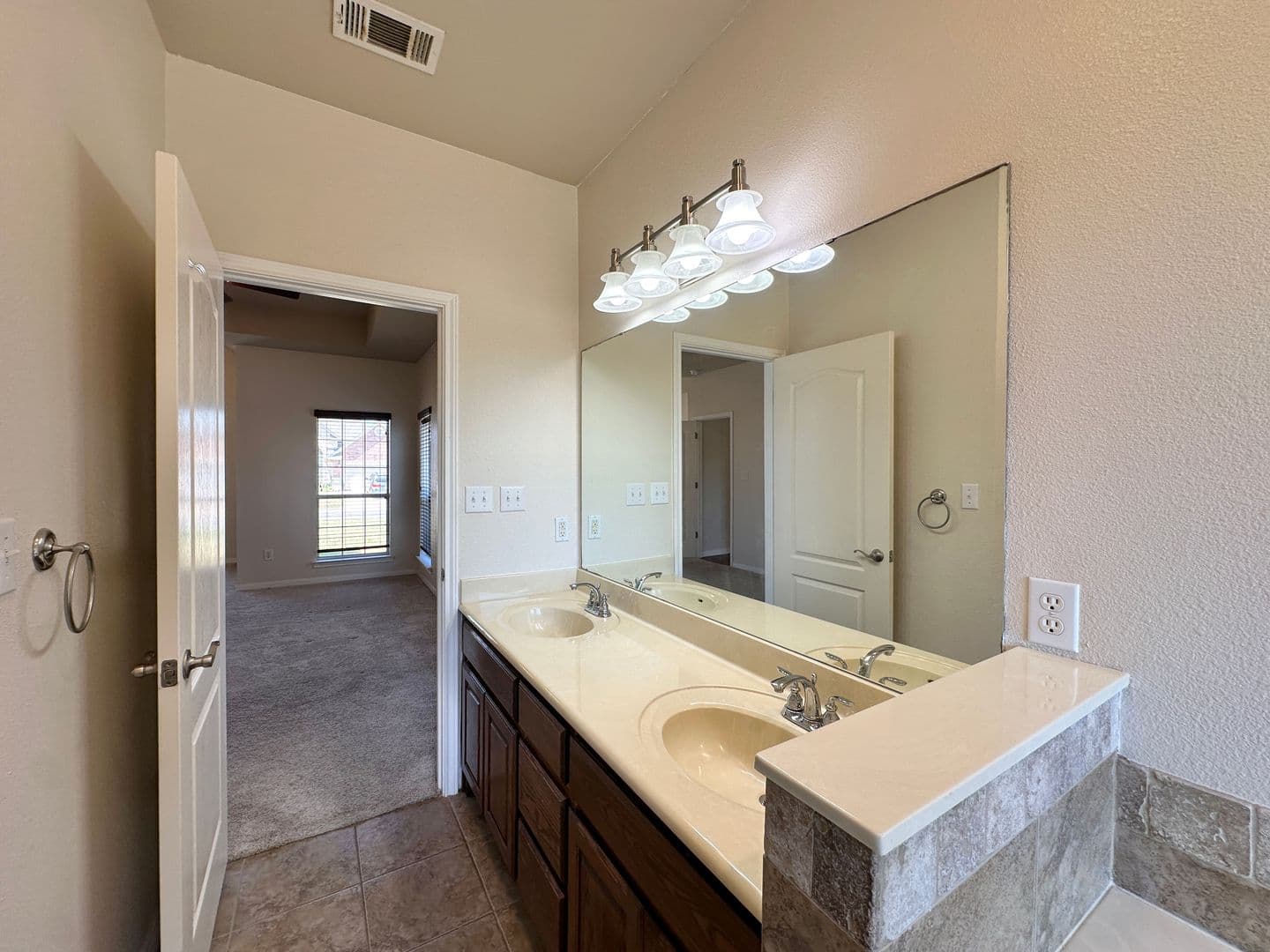 Belton House: 705 Marshall Dr