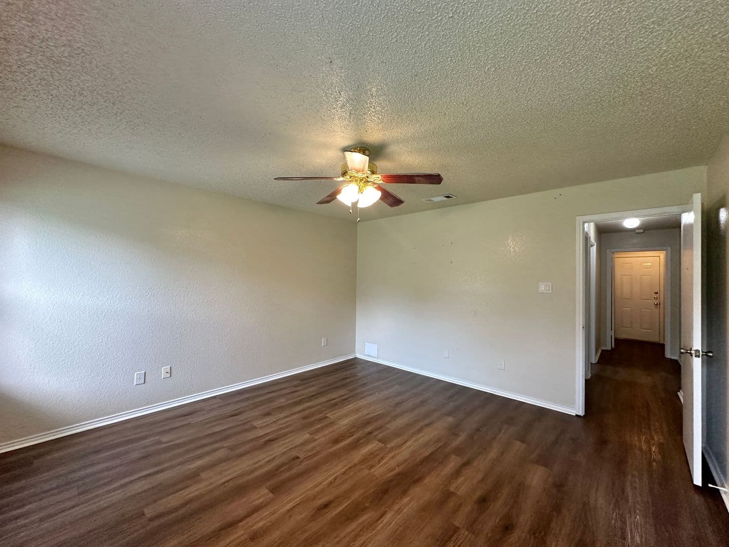 Killeen House: 1307 Waterford Drive