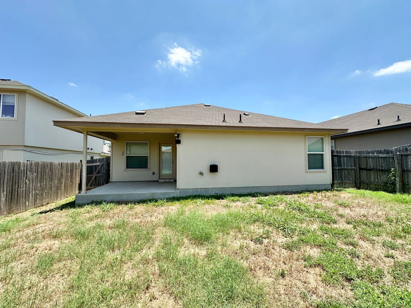Killeen House: 5205 Lions Gate Lane