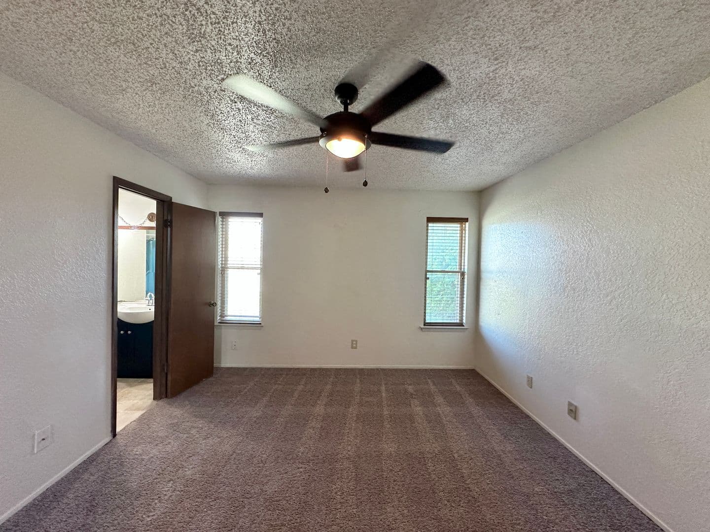 Killeen House: 1602 Becker Dr
