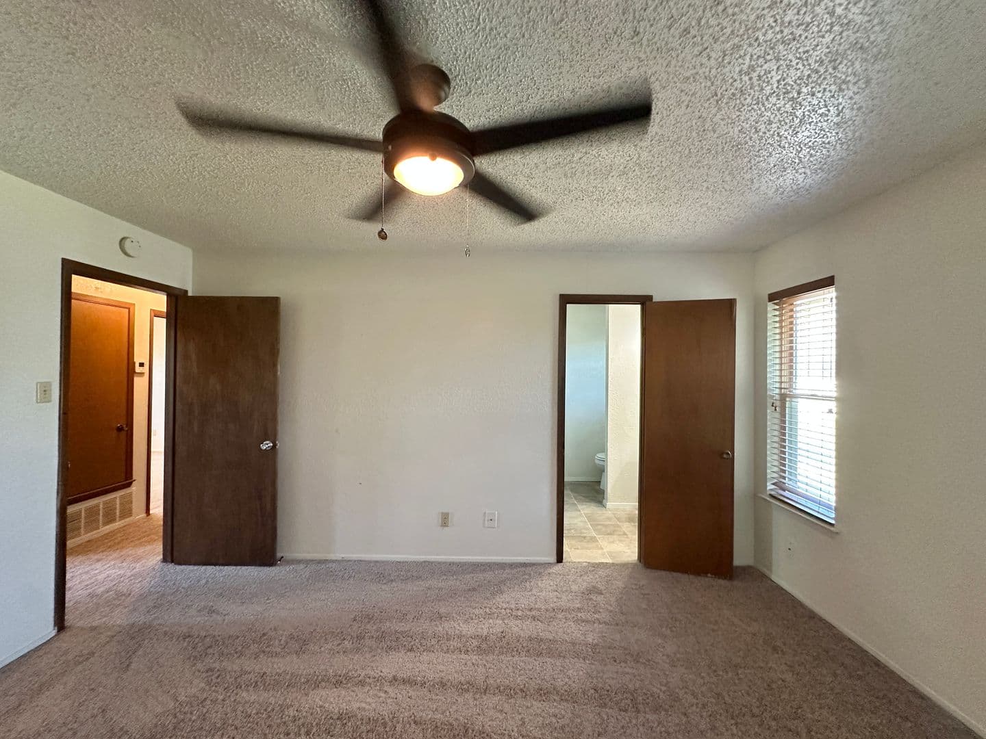 Killeen House: 1602 Becker Dr