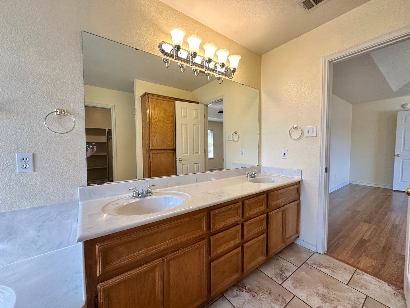 Nolanville House: 170 Wyatt Earp Loop