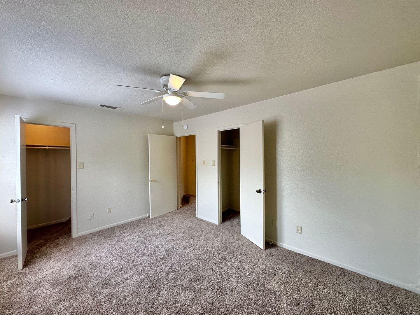 Killeen Townhome: 3004 Chaucer Drive
