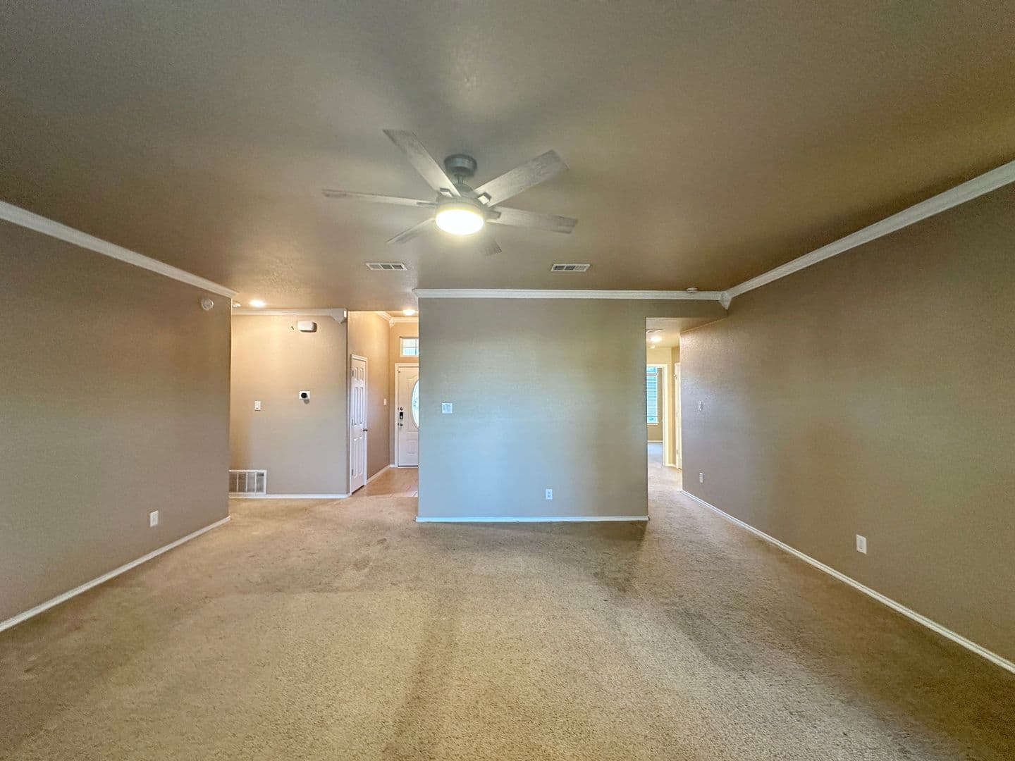 Copperas Cove House: 1606 Walker Place Blvd