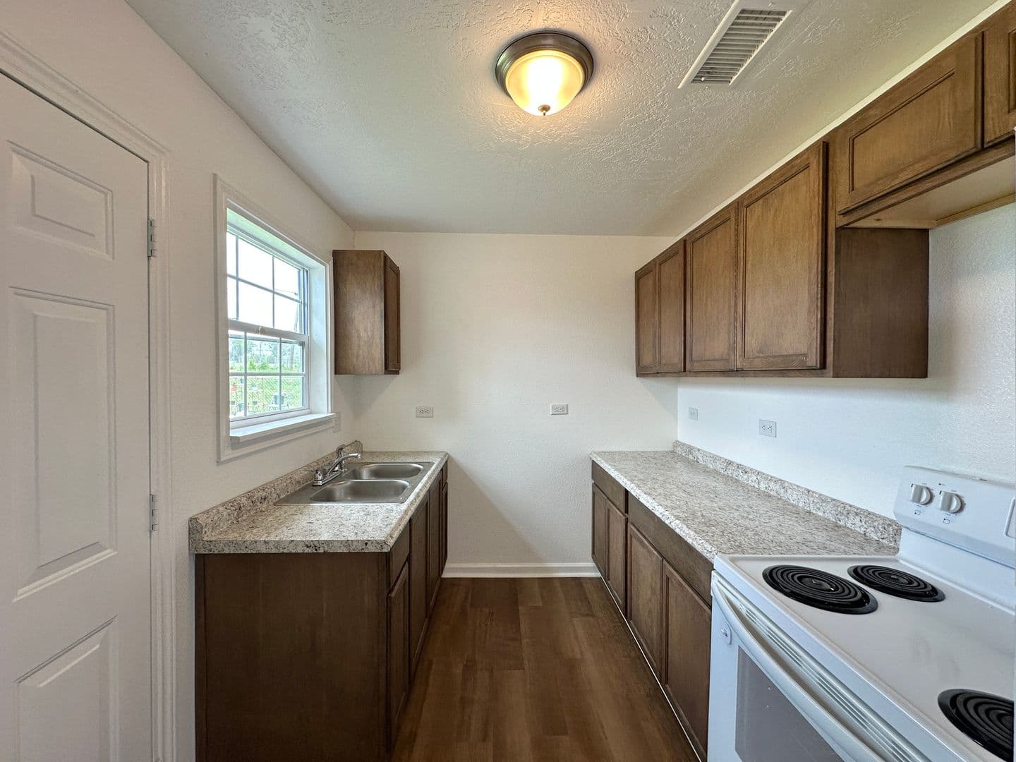 Killeen Multiplex: 1105/1107 Williamson Dr