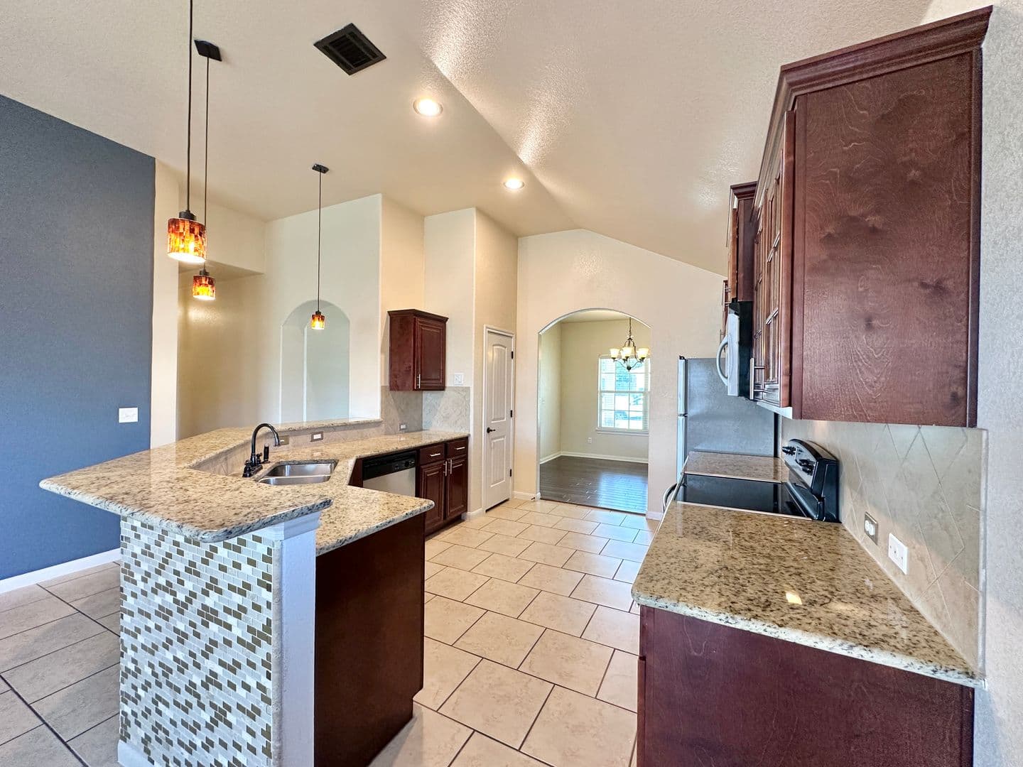 Killeen House: 6812 Deorsam Loop