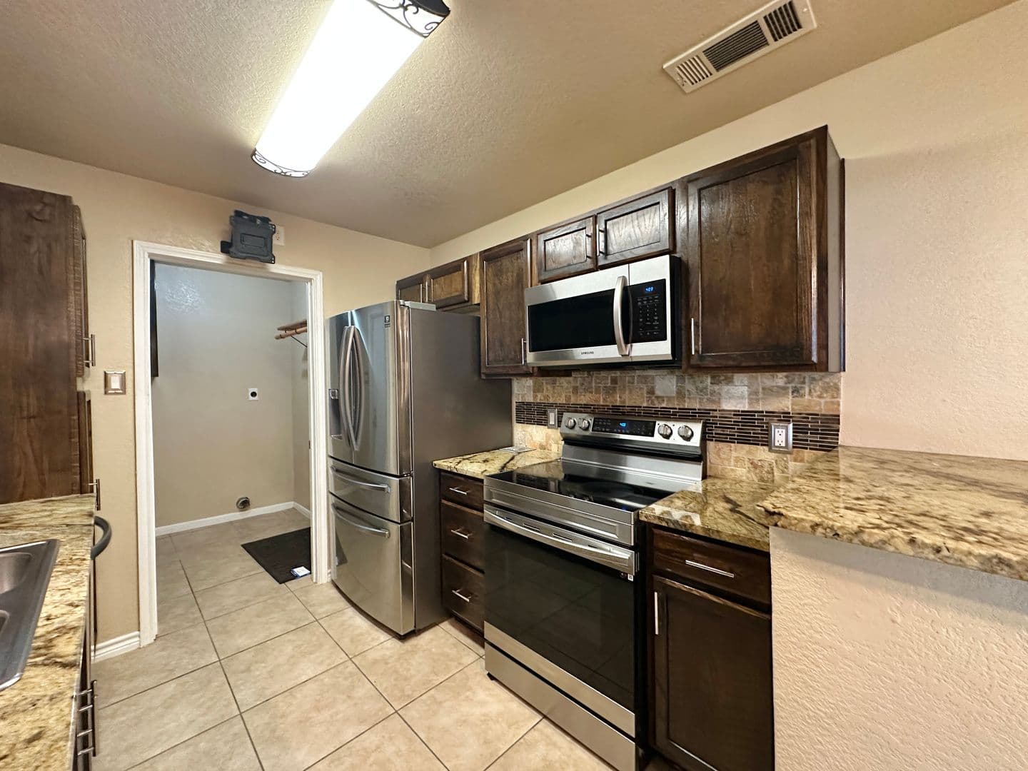 Killeen House: 2501 Henry Drive