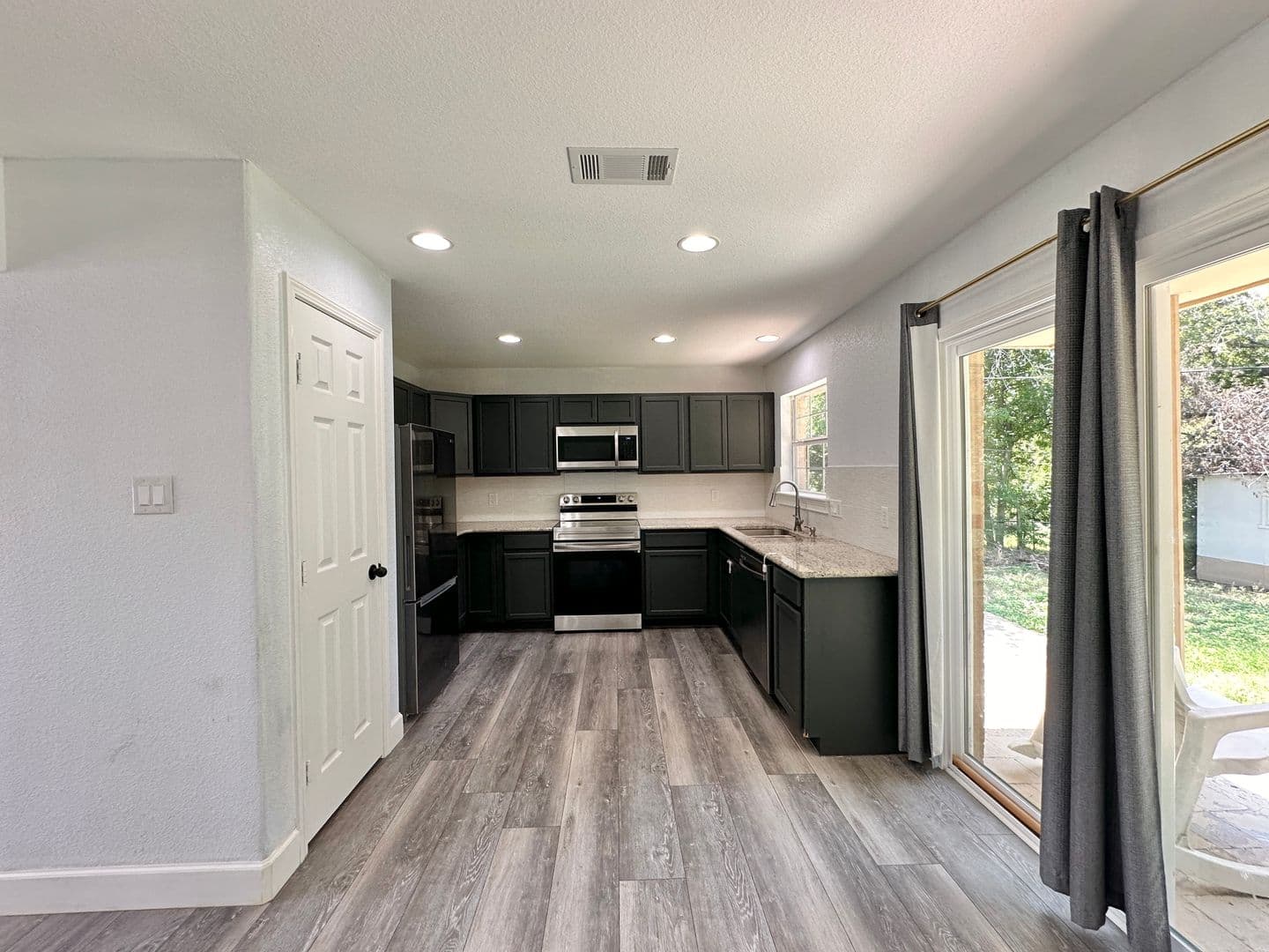 Killeen House: 1401 Connell Dr