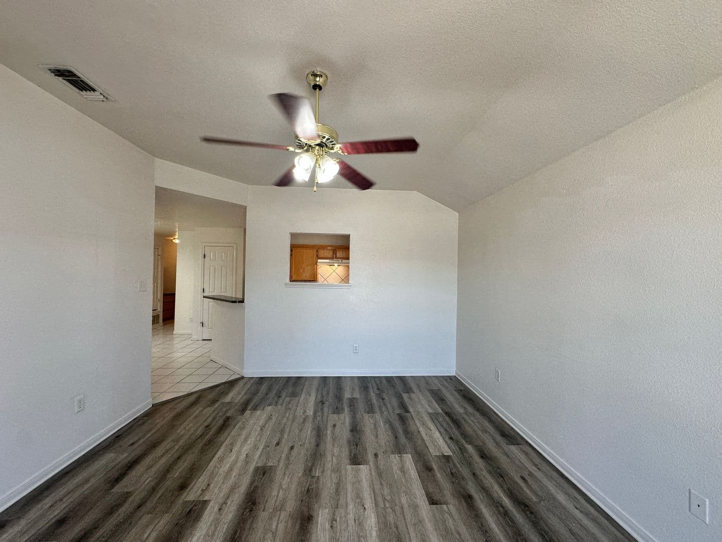 Killeen Multiplex: 3105 Dannen Court