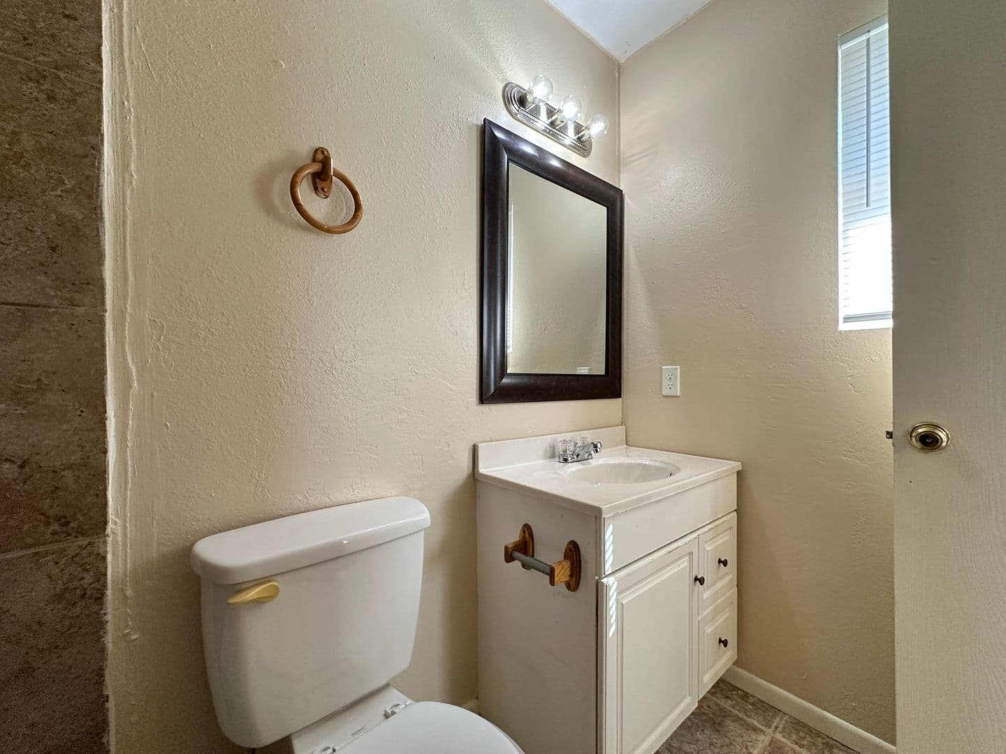 Killeen House: 2005 Ruiz Dr