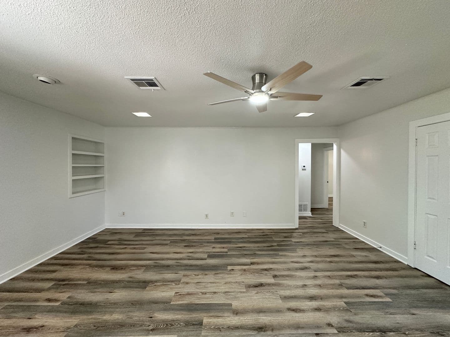 Temple House: 3906 Chisholm Trail
